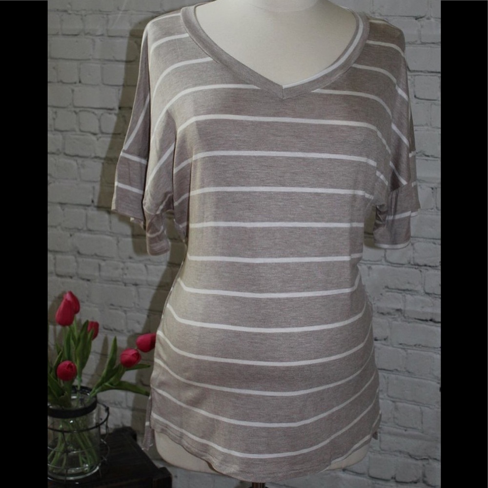 V-Neck drop shoulder top